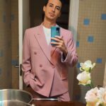 Bruno Ascenzo Instagram - Primera noche en Málaga y cómo me gusta mi terno. Desliza 🕺🏻💖 ➡️ #FestivalMálaga #26FestivalMálaga 🕴️: @yirkosivirich 💞 👟: @adidaspe 🏳️‍🌈