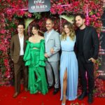 Bruno Ascenzo Instagram - El lunes fue una de esas noches de fantasía en el avant premier de ‘Dime lo que quieres (de verdad)’ así que subo estas fotos para inmortalizar el momento y para animarte a ver a estos 4 capos a partir de mañana jueves a través de @vix @vixoriginals en toda Latinoamérica y Estados Unidos. Para verla solo tienes que crearte una cuenta en @vix como en cualquier plataforma y listo, así de fácil. Ojalá la veas, la disfrutes y por qué no, converses sobre el tema con tu pareja o amigos más cercanos ❤️‍🔥🔥❤️‍🔥 Gracias @yirkosivirich por salvarme como siempre 🕴️✨