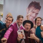 Bruno Ascenzo Instagram - 10 fotos detrás de cámaras de ‘Cosas de Amigos’ para celebrar la segunda semana en cartelera. Aprovecha y anda al cine hoy que estamos en todas las salas! Alguna foto favorita? 📸🔥