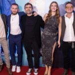 Bruno Ascenzo Instagram - Después de dos años y medio hoy por fin se estrena ‘Cosas de Amigos’ en todos los cines del Perú. Aquí les dejo un pequeño teaser y unas fotitos de ayer para que nos den un poco de amor virtual y para que se animen a verla para reír y reflexionar sobre un tema sobre el cual aún persisten mentalidades arcaicas que impiden que evolucionemos como sociedad hacia la priorización del amor. Una peli que habla de la amistad y de la aceptación que seguramente los hará pasar un buen momento entre amigos. Gracias a @giovanniciccia por convocarme a actuar después de tanto tiempo, a @lasogaproducciones y @domenicaseminario por la confianza, y a mis maravillosos compañeros de elenco que me hicieron pasar momentos tan divertidos y memorables. Los quiero foco fecos! Nos vemos en los cines!! @rodrigosp82 @oscarlopezarias @emilia_drago @giselaponcedeleonf @_migueldavalos @nachodimarco_ @gianfranco_brero @schullerrenzoofl