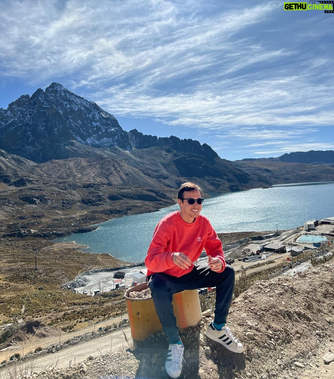 Bruno Ascenzo Instagram - Al lado del camino.