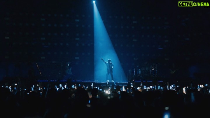 Bruno Mars - 1.1 Million Likes - Dancin in Manila! Thank you Philippines. Always so special to come out here and sing for y’all. We’ll be back. Love always, The Brunz aka Lil Prince Adobo. 🇵🇭♥️🎶