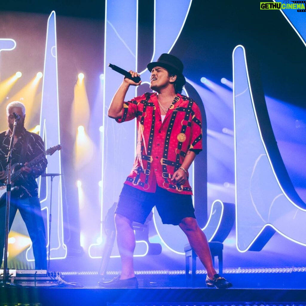 Bruno Mars Instagram -