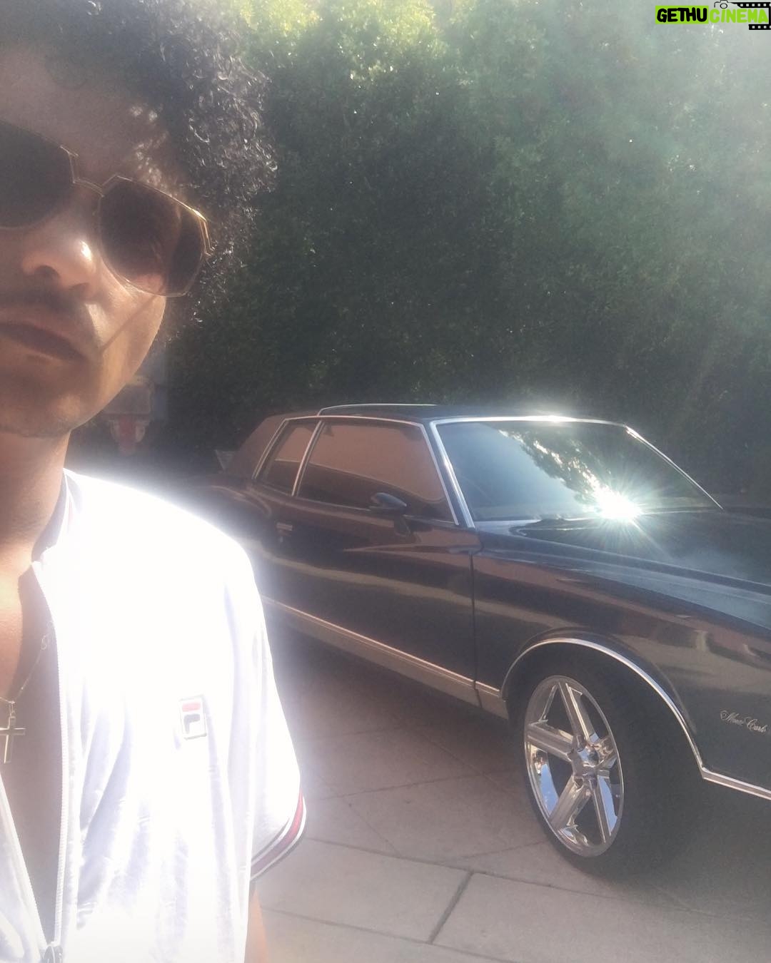 Bruno Mars - 1.4 Million Likes -
