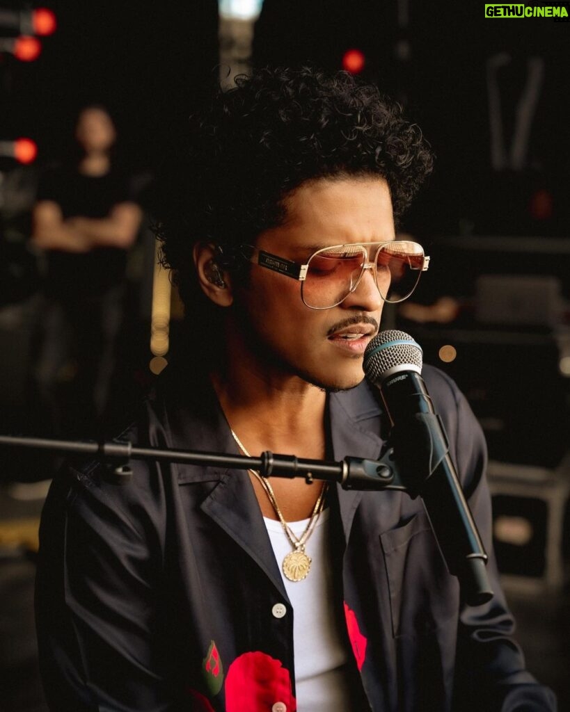 Bruno Mars Instagram - Its giving tender & sensitivity. Had to post. And the curls was curlin??? #Boop