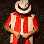 Bruno Mars Instagram – Drinks in Florida! 🍹 🌴