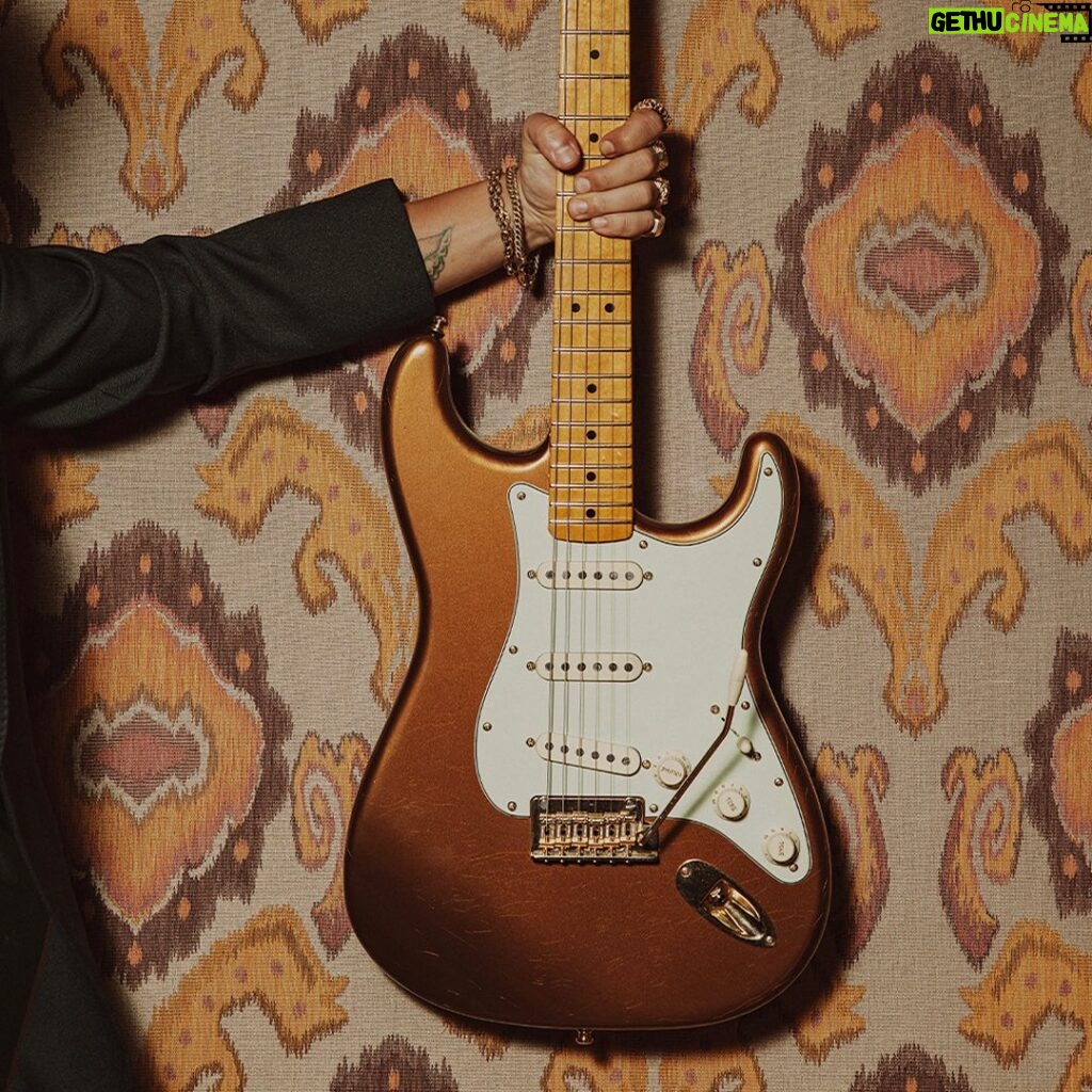 Bruno Mars Instagram - The @BrunoMars Stratocaster is a true treasure. Crafted from resonant ash, this limited edition guitar features sculpted American Ultra body contours for unmatched comfort and seamless access to high notes. The Mars Mocha Heirloom nitrocellulose lacquer finish not only gives it an aged charm, but also enhances resonance and tone. Head to the link in bio to learn more.