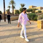 Burak Özçivit Instagram – @turkialalshik 🕌 #suudiarabia🇸🇦 #riyadh_season  @brooksbrothers.turkey