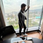 Burak Özçivit Instagram - #Kazakhstan #almaty 🤟💪👊