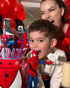 Burak Özçivit Instagram - Aşk Adam 1 🧑🏻‍🚀 iyiki doğdun oğlum ❤️ 4 age 
13.04.2019