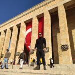 Burak Sarımola Instagram - Böyle özel bir günde burda bulunmak farklı duygular tarifi yok .. #anıtkabir #atatürk #10kasım #ankara Anıtkabir