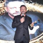 Burak Sarımola Instagram - İnternational new world awards yılın en iyi karakter oyuncusu ödülü ⭐ teşekkürler 🖤 Istanbul, Turkey