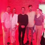 Burak Sarımola Instagram - Arkamdaki değil yanimdaki ⭐ En büyük desteğim canım karım 🧿🥰 @ozgeoneillsarimola ve dostlarim @denizucar @aslihankaralar @ayse.lebriz.berkem @serhatteoman @bugragulsoy Zorlu Performans Sanatları Merkezi