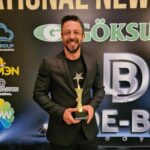 Burak Sarımola Instagram - İnternational new world awards yılın en iyi karakter oyuncusu ödülü ⭐ teşekkürler 🖤 Istanbul, Turkey