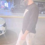 Çiğdem Tunç Instagram – Bak işte taş gibi sinema,dizi yönetmen ve yapımcısının elinden çıkınca reels gibi reels oluyor videolar @vedatince..
Bir izzet ikram gördük ki Derince’nin en güzel tatlıcısında, İnceoğulları tatlı diyarına sinemasal bir atmosfer vermiş,oranın en güzel cazibe noktasını kurmuşlar,ağzımızın tadı bozulmasın hiç..
Sahneden henüz inmiş yorgun savaşçıları seyrediyorsunuz efenim.
@_oguzhanince_