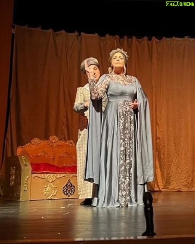 Çiğdem Tunç Instagram - Anastasia&Kösem Sultan by @kostakortidis @cigdemtunctiyatrosu @gozyasisarayikosem Photo Credit @cekicmagazin