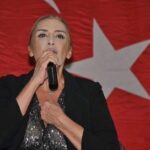 Çiğdem Tunç Instagram - Söz konusu Cumhuriyet ise Gerisi teferruattır..