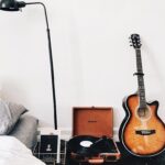 Élodie Ortisset Instagram - Les amants perdus 🎸 ~ Mais c'était juste une ombre. C'était juste une silhouette qui ressemble à toi C'était juste une ombre, je recherche quiconque te ressemblera ~ Clip - Link in bio #Mauss & Charlie : Je recherche ••• #musiclovers #guitar #vinyl #perfectplace #groupie #2007 #Tbt #ontheroadagain ➡️ #ByeBye #SoonSoon #lyon Montauban