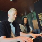 Ólafur Arnalds Instagram – Vast, @sandrayati x @olafurarnalds is out January 26th! 🤍 Our promo video turned into this.. maybe one day we’ll share the actual performance 😅

pre-save in bio 🌊
