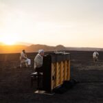 Ólafur Arnalds Instagram - Sometimes things take exactly the time they need to take… Back in 2017, we started conversations with @cerclemusic about doing a show together. They even came over to Iceland in 2018 to look at some locations. Despite my impatience and the many plans that did not work out, I am glad this took 5 years to pull together, because it finally led us to this perfect moment beneath the incredible mountain of Hafursey, where hard work, creative flow and – to be honest – pure luck came together in some kind of a beautiful dream. Thank you to my incredible band for braving the cold and giving this everything, to my sound technicians Terry and Jonny for somehow making us sound good in the wind, to @covert.productions, @braceproductions & @luxorice for their hard work and immense respect for the environment, to my management team Árni, Sven and Hildur, and my label @mercurykx, who spent months working on making this a reality and of course Cercle for their trust in me and the process. This was an experience like no other. Photos by @ellithor (1, 2, 3, 5, 6) & @tridard.daw (4)