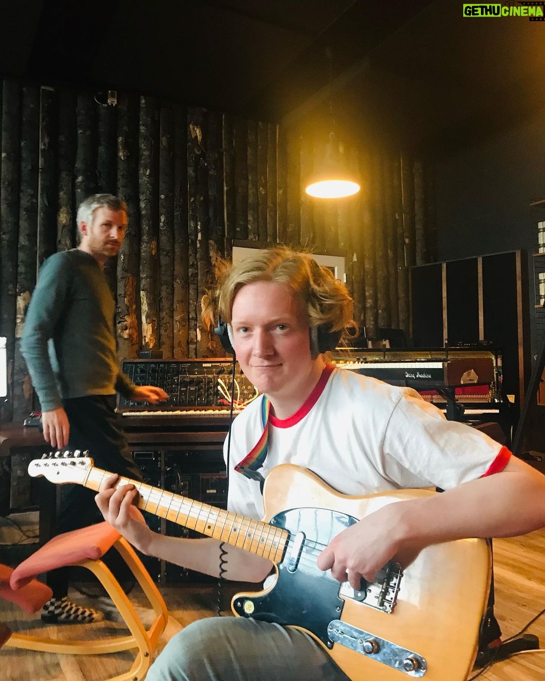 Ólafur Arnalds Instagram - I am so proud, honoured and touched by having produced @sandrayati 's beautiful album that was released today! In the craziest of coincidences our paths crossed about 5 years and she opened something up in me, a way of freedom and flow in creativity that I hope to cherish for the rest of my life. I remember vividly when she first sang to me the words “There was a mountain that watched you grow, I want her to to show me what she saw”. It is my fortune that this mountain is now watching her grow - and today we get to hear this growth. Thank you to everyone who was a part of this creation. @medialux @ceasetone @deccarecords @amapofthepotato @ectoderm88 @sigrunfidla @verapanitch @unnspunns @arnithorarnason