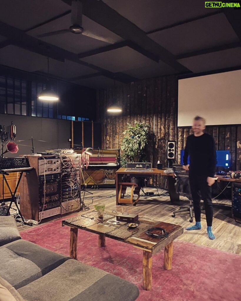 Ólafur Arnalds Instagram - Making music and art with your friends and people you respect is truly a gift. Feeling it connect to others in their lives only makes it more special for us. @olafurarnalds and I made ‘Colorblind’ late one eve in Iceland in his studio in an intuitive exploration of sound, and it became one of the building blocks of Blood Moon as it took shape. I loved the idea of a reinterpretation of the song for people to move their bodies and hearts to further. And now we get to hear it re-imagined by other dear collaborators and creators in @whomadewhoofficial. What a lovely group of human beings and artists to stand beside. Find the remix out now on all platforms // link in bio