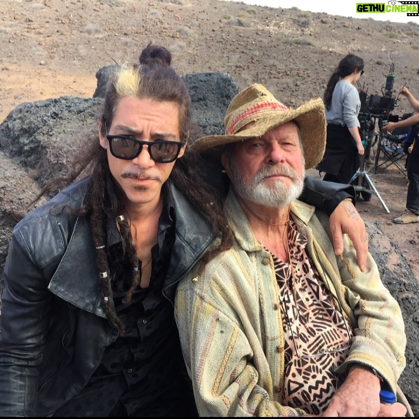 Óscar Jaenada - 5.9K Likes - El Quijote #by #TerryGuilliam #Cinema #TheManWhoKilledDonQuixote #yihhja #Director #AKAunSeñorDirector #haceLoQueQuiere #LLIBERTAT