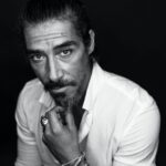 Óscar Jaenada Instagram - Hoy, 8pm(España)-3pm(Miami)-1pm(CDMX)-4pm(BuenosAires) InstagramLive con @premios_platino y Juan CarlosArciniegas #PasenYVean #HERNAN @primevideoes @primevideomx @primevideolat #acercaDeHernanCortes #acercaDeMiNominacion #LaFeinaBenFetaNoTeFronteres #picBy @anitamanez #LLIBERTAT Donostia, Euskal Herria