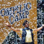 Óscar Jaenada Instagram - Chavalada! Dice Pompilio que queda inaugurado el campamento. VIAJE AL CENTRO DE LA TIERRA @disneyplus #PasenYvean Donostia, Euskal Herria