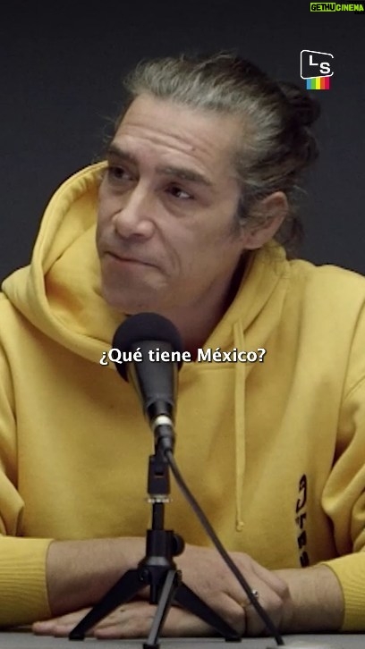 Óscar Jaenada - 28.3K Likes - ✨ Confirmamos: @ojaenada se ha convertido en el "mexicano" más famoso de España. Desde su icónico 'Cantinflas', hasta su papel como padre de Luis Miguel en el rodaje de la serie de Netflix. Parece que el amor es mutuo 🇲🇽
La entrevista al completo ya está disponible en YouTube y Spotify 🎧📱