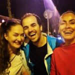 Özlem Akınözü Instagram - Güle güle git canım @ercinhologlu herşey o güzel kalbine göre olsun,tüm dileklerin gerçek olsun🙏🏻Londra seni bekler,bizler hep buradayız🙏🏻❤️👋🏻👋🏻👋🏻
