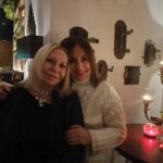 Özlem Akınözü Instagram – Biz bu dostluğa 35 yıldan fazla emek verdik,sevgi emek vermekse eğer…..HERKESİN SEVGİ GÜNÜ KUTLU OLSUN♥️ Maybe Kitchen and Cocktail