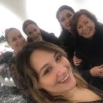 Özlem Akınözü Instagram - Ankara Galamız da çok ağır misafirlerim vardı canım annem @kuteylapoyraz ve anne yarısı canım @sevaltontu nasıl mutlu ettiniz beni iyi ki varsınız🙏🏻❤️