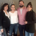 Özlem Akınözü Instagram – İyi ki artık İstanbuldasınız ve hayatımdasınız🙏🏻 ❤️@mahsuseduru @ayseduru5 Dr. Ali Osman Apaydın
