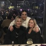 Özlem Akınözü Instagram - #deliha2 #afterparty @sebahat_kumas @arzuaren @gulenaykalkan @recep_gueneysu