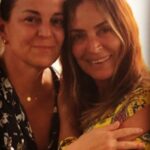 Özlem Akınözü Instagram - Yine,yeni yeniden,kaldığımız yerden,hiç değişmeden🙏🏻🧿❤️ #forevertogether