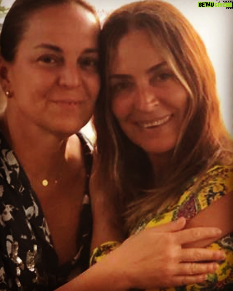 Özlem Akınözü Instagram - Yine,yeni yeniden,kaldığımız yerden,hiç değişmeden🙏🏻🧿❤️ #forevertogether