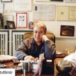Özlem Akınözü Instagram - Huzurla,ışıklar içinde uyu canım amcam🙏🏻😢#Repost @mtvfilmtr with @make_repost ・・・ Değerli yönetmen, yapımcı ve eğitimci Suha Arın’ı ölümünün 17. yıldönümünde saygı ve özlemle anıyoruz.