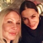 Özlem Akınözü Instagram - Dün bugün yarın ve bir ömür hep yanımda ol canım benim🙏🏻♥️ @arzuaren