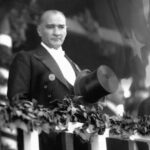 Özlem Yılmaz Instagram - ♾ Saygı, sevgi, minnet ve özlemle.. ♾ #mustafakemalatatürk🇹🇷 #atatürk🇹🇷 #ilelebet