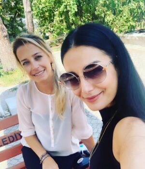 Özlem Yılmaz Instagram - Love u @iremylmz77
