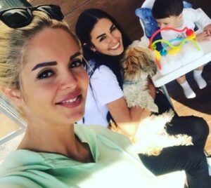 Özlem Yılmaz Instagram - Bizim çocuklar ekonomiyi tartışırlarken, biz 📸 😂😂
