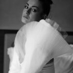 Özlem Yılmaz Instagram - 🤍 Production & Styled by @asliiplikcioglu Photo by @mertceylanphotography Make up & Hair by @mesutozuzun @akademiroyalnisantasi @zeynephalitogullari Location @gezihotelbosphorus