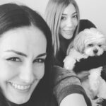 Özlem Yılmaz Instagram - Yüzük kardeşliğini ‘Efendisinden’ öğrenecek değiliz! 😆😆😆 @eylulilbey Yıl 1998 👯‍♀️