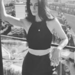 Özlem Yılmaz Instagram - Yetişirse, tırmanır. :)