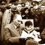 Özlem Yılmaz Instagram - Açtığın yolda, gösterdiğin hedefe durmadan yürüyeceğimize ant içtik biz! #23nisanulusalegemenlikveçocukbayramı kutlu olsun.. ❤️ #atatürk
