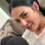 Özlem Yılmaz Instagram - Ya deliricem tipe bak 🙈😂😂😂@gozdeustundagg 🥴 Keşke daha çok sıkıştırsaydım o zamanlar 😂😂😂 şimdi ispiyonluyo 😂😂😂 #küçükhemşehrim