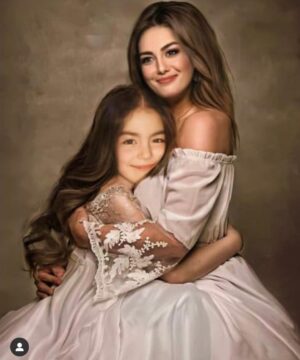 Özlem Yılmaz Instagram - 🙈 Arşivime eklemezsem olmazdı.. 
Kim yaptıysa ellerine sağlık 🥰 Bayıldım ❤️❤️ Kendi kendimin çocuğu olmak müthiş bişi 😂😂😂