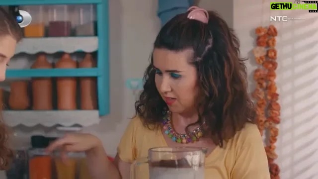 Ümmü Putgül - 1.8K Likes - İlahi Gülendam..Mavi farlar 😂 @denizgurk 🤍