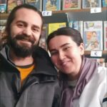 Ümmü Putgül Instagram - #turkbakkali kısa filmi sürprizlerle dolu oldu. Güzel senaryosu,ekibi,nezaketi ve yönetimiyle @ekremaydin__ la çalışma tanışma fırsatı ; Yine yeni muhteşem arkadaşlar @sudeyyazici @dogukaninceli @ottomandogan kazanmak Çocuğumun babası eski beyim sevgili sanat yönetmenimle @samsakil 🤭 ilk kez bir sette birlikte çalışma şaşkınlığı ve keyfi And amazing German actress @nicolebelstlerboettcher .. Happy to meet you Happy to work with you 🤍 @emrahsakallioglu2 gerilla ruhu ve diğer sevgili ekip 🌼 Yine sevdiğim bir karakter sevgili "Firdevs" 💓 23-24.03.2022 🌼